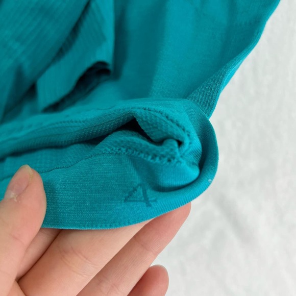 Lululemon Swifly Tech Long-Sleeve Shirt - 4 - Picture 4 of 8